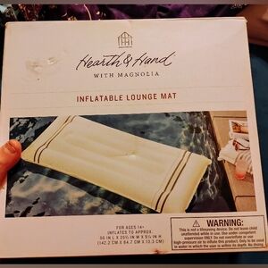 New Hearth & Hand Inflatable Lounge Mat